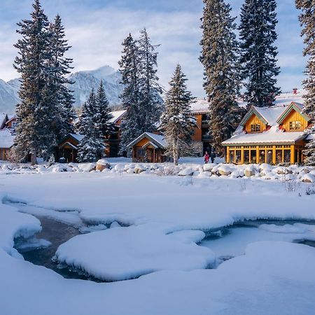 Post Hotel & Spa Lake Louise Eksteriør bilde
